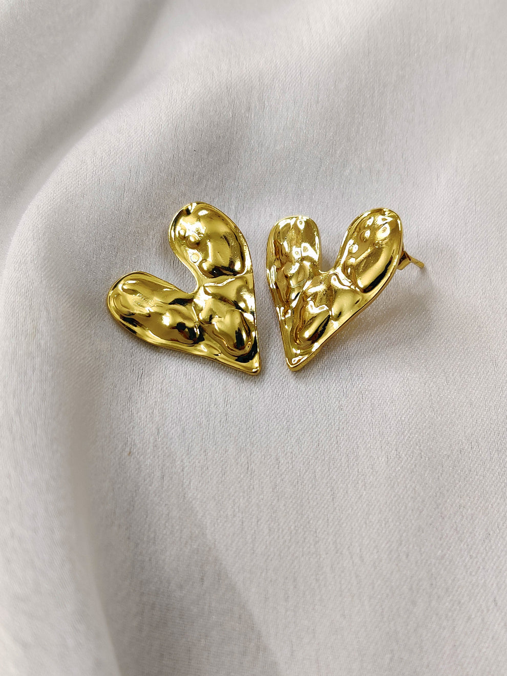 Heart Hammered Earring